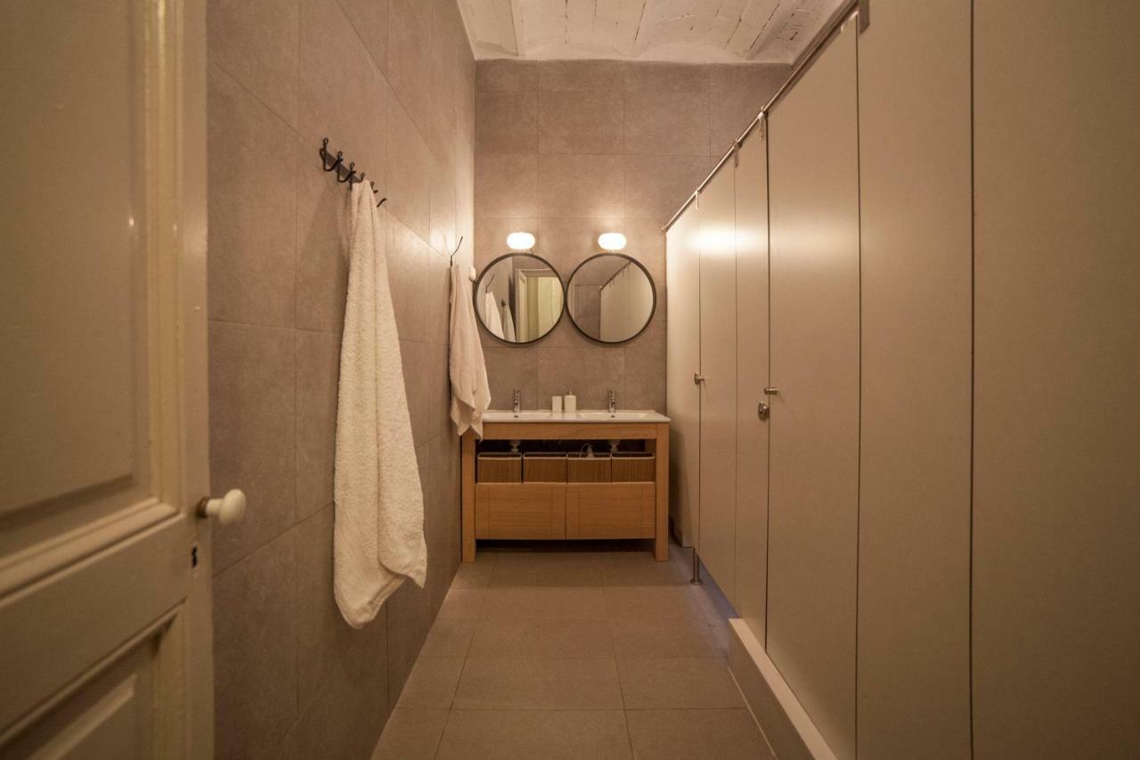 B21-Apartamento Modernista Para Grupos Barcelone Extérieur photo